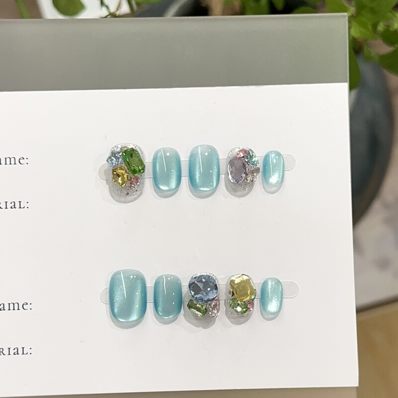 Purely Handmade Blue Cat-Eye Short Nail Tips, Light Luxury Colorful Rhinestone Dazzling Nail Stickers