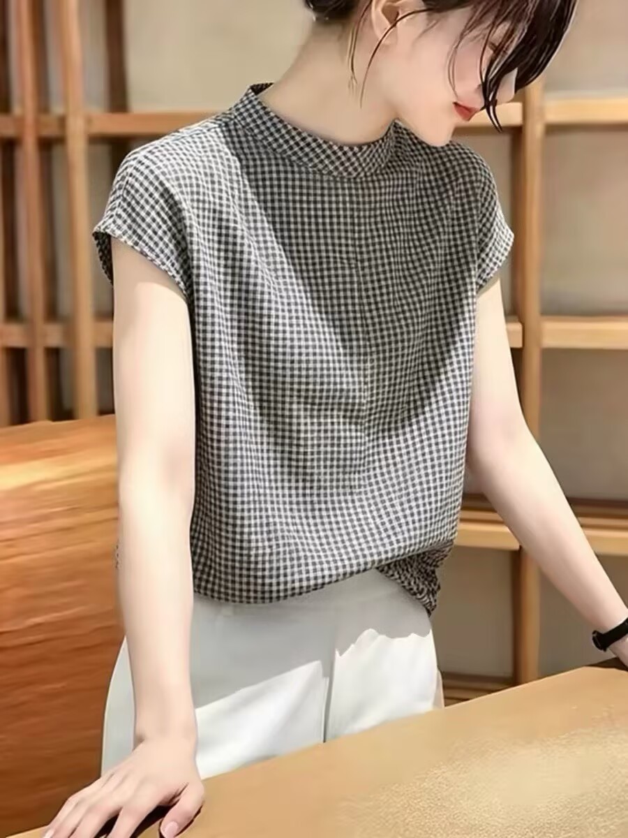 Áo thun nữ cổ tròn họa tiết kẻ caro phong cách casual — Trang chủ