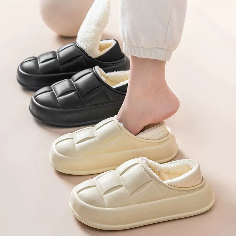 Женские хлопковые тапочки, зимние водонепроницаемые, новая модель 2025 года, закрытая пятка, плюшевые, для дома и улицы, теплые, нескользящие.