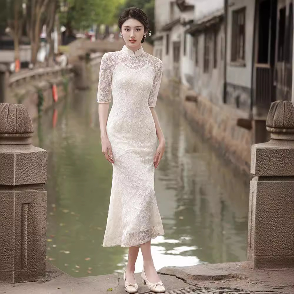 Demi-season lace long cheongsam