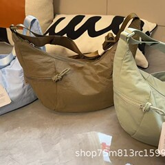 25 Lujia 新しいバッグ餃子バッグクロワッサンフィットネスヨガバッグシングルショルダークロスボディバッグ女性のポータブル脇の下バッグ