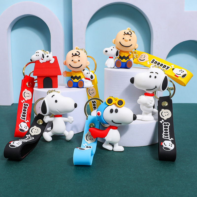 2026 Cartoon Snoopy Keychain Pendant Street Vendor Couple Cute Puppy Doll Bag Pendant Gift Wholesale 2026 Cartoon Snoopy Keychain Pendant Street Vendor Couple Cute Puppy Doll Bag Pendant Gift Wholesale