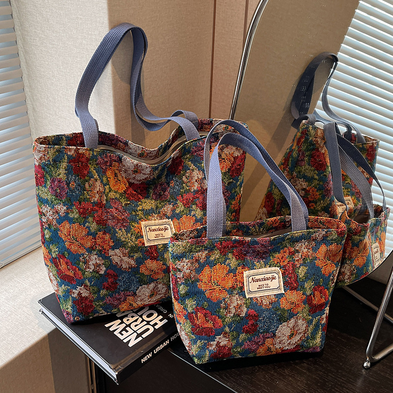 Large Capacity National Style Canvas Bag Women's 2025 New Commuter Tote Bag Women's Instagram Style College Student Class Shoulder Bag Large Capacity National Style Canvas Bag Women's 2025 New Commuter Tote Bag Women's Instagram Style College Student Class Shoulder Bag