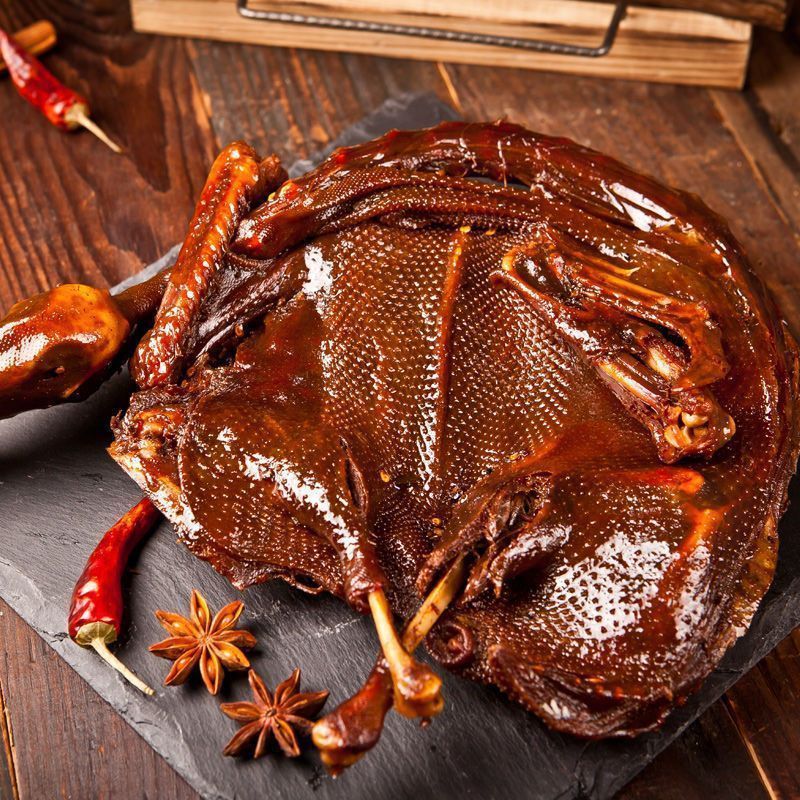 Hunan Specialty Hand-Shredded Sauce-Dried Duck, Whole Bird, Spicy Appetizer, Ready-To-Eat Food, Duck Meat Snacks, Bulk Wholesale