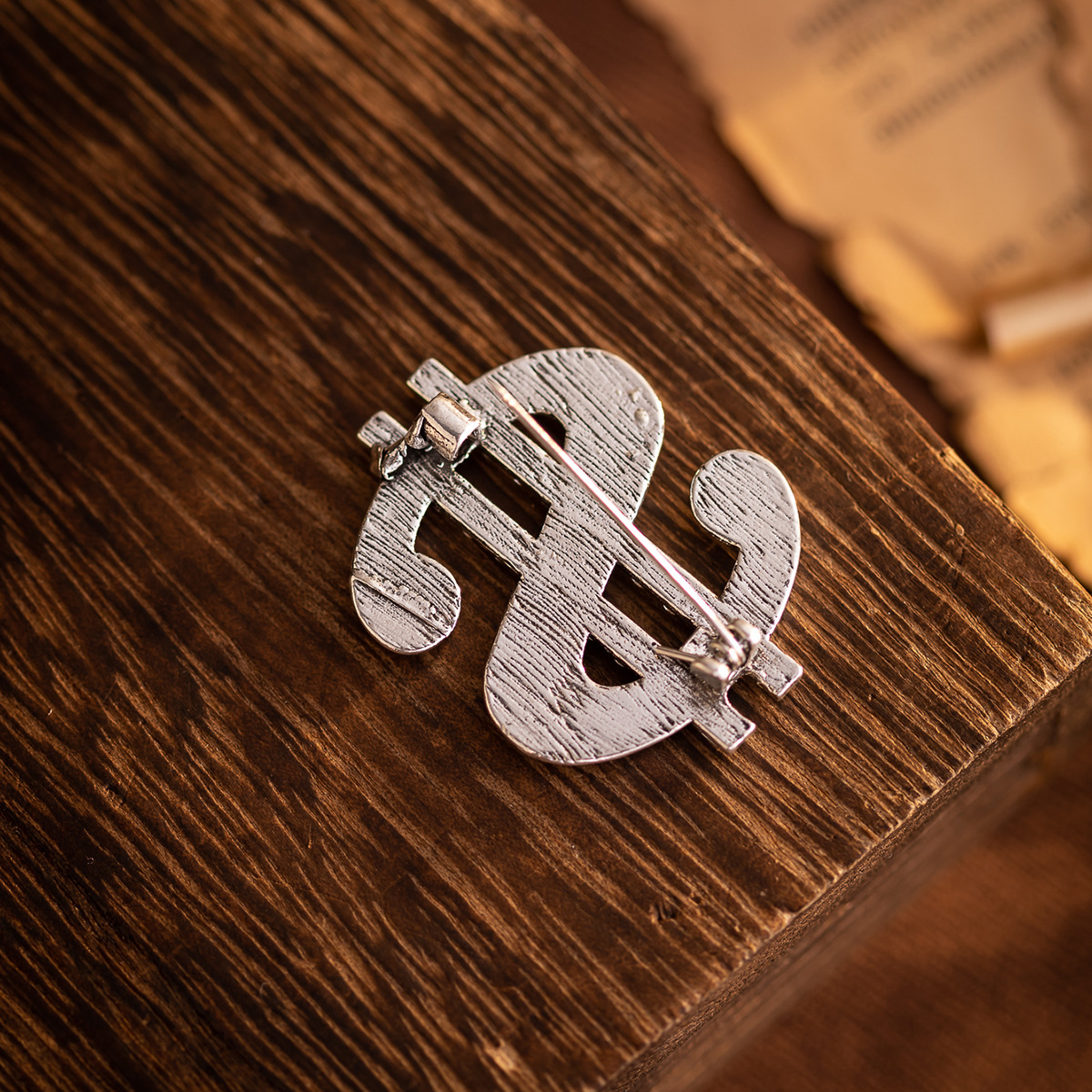 Spilla a forma di dollaro uomo hip hop pin personalizzato_voghion.com