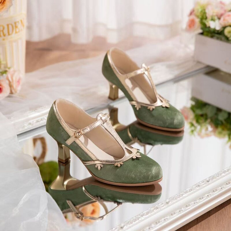 Green Shoes in Gentle Republic of China Style for Women, Perfect for Pairing with Skirts, Petite Wedding Shoes, Stunning Round-Toe High-Heeled Mary Jane Shoes Green Shoes in Gentle Republic of China Style for Women, Perfect for Pairing with Skirts, Petite Wedding Shoes, Stunning Round-Toe High-Heeled Mary Jane Shoes