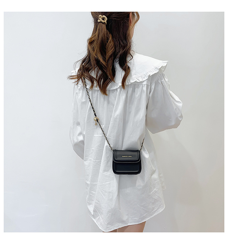 Kadınlar için yeni mini küçük çanta yaz 2024 yeni moda zincir cep telefonu çantası bu yılın tek omuz çapraz askılı küçük kare çanta_voghion.com