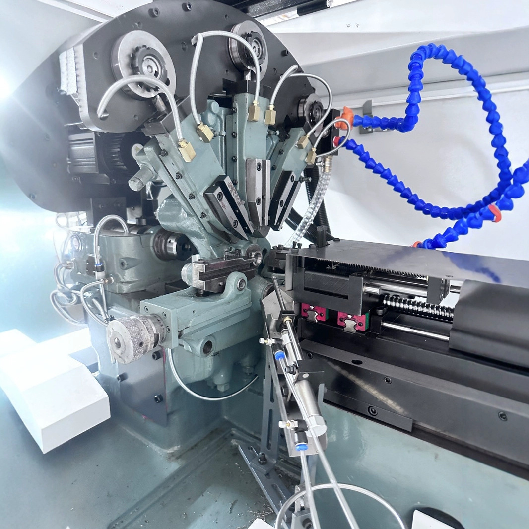 专业团队改装走芯数控车床 大批量出机 程序编程培训简单高效操作