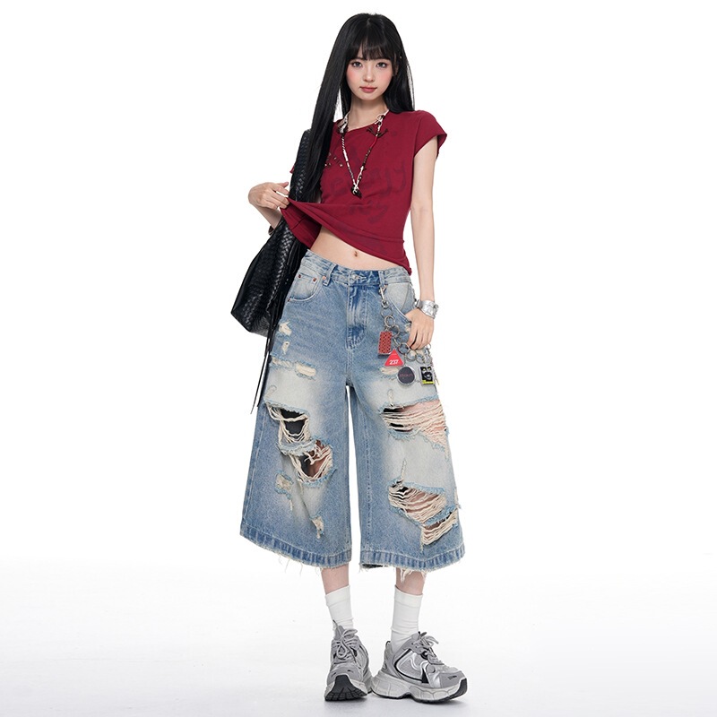 American Retro Loose Washed Denim Ripped Trendy Shorts for Women with High Street Design and Wide-Leg Mid-Length Pants American Retro Loose Washed Denim Ripped Trendy Shorts for Women with High Street Design and Wide-Leg Mid-Length Pants