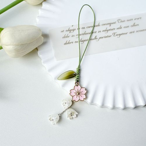 Japanese and Korean handmade creative tulip flower keychain, personalized trendy short mobile phone bracelet pendant jewelry wholesale