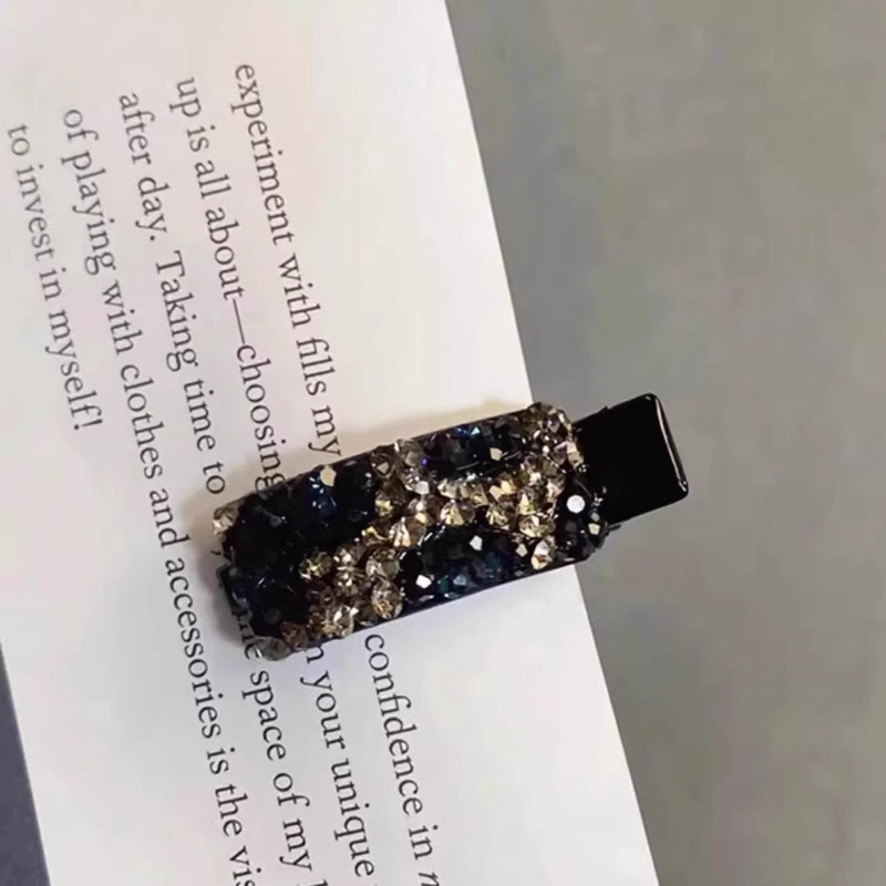 ハイエンドのカラフルなダイヤモンドのダックビルクリップ、サイドバングクリップ、ヘッドバンド、額の髪のエッジクリップ、絶妙なプリンセスヘアクリップ|undefined