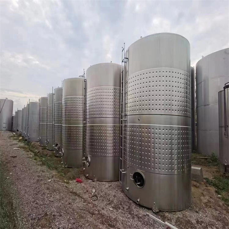 转让120立方不锈钢加热冷却罐二手食品化工储罐不锈钢储存罐