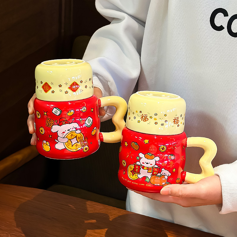 Regalos prácticos de Año Nuevo tazas de cerámica tazas de agua domésticas de alto valor corporativo de la reunión anual de la compañía caja de regalo de mano botella de agua retro
