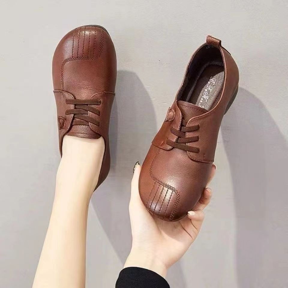 2026 primavera nueva zapatos de madre de cuero suave, zapatos de cuero de mediana edad, zapatos de cuero antideslizantes y resistentes al desgaste
