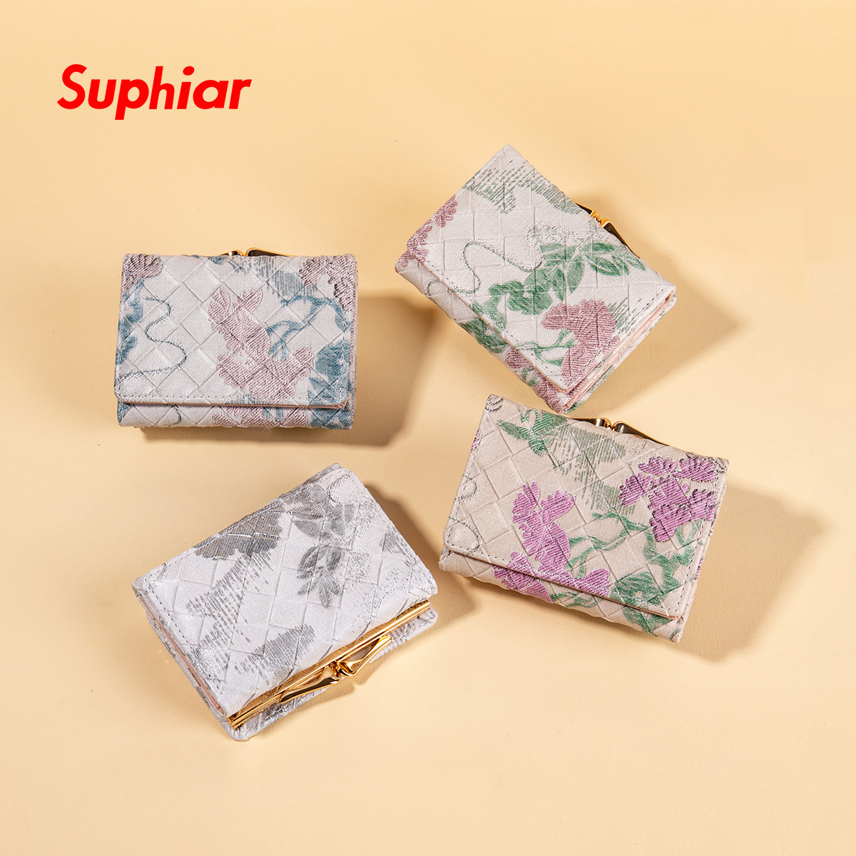 Nuevo estilo chino de billetera pequeña mujer corta de tres plegables encantadora impresión de dibujos animados estudiantes de tres plegables cartera de cambio de tarjetas