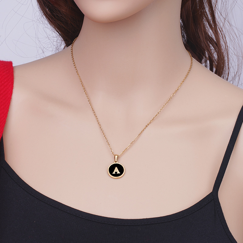 Fashion Round Letter Stainless Steel Gold Plated Shell Pendant Necklace display picture 4