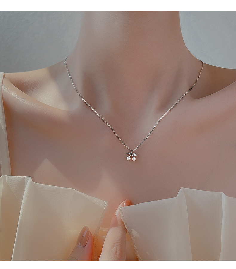 All Seasons Season 1 Piece 925 Sterling Silver Cherry 925 Sterling Silver Cable Chain Pendant Necklace