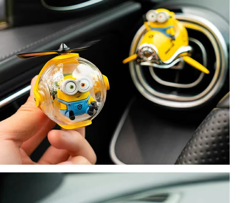 Popular Flying Ball Car Air Freshener, Car Air Conditioner Vent Fragrance Paste, Creative Ornament Decoration, High-End Perfume