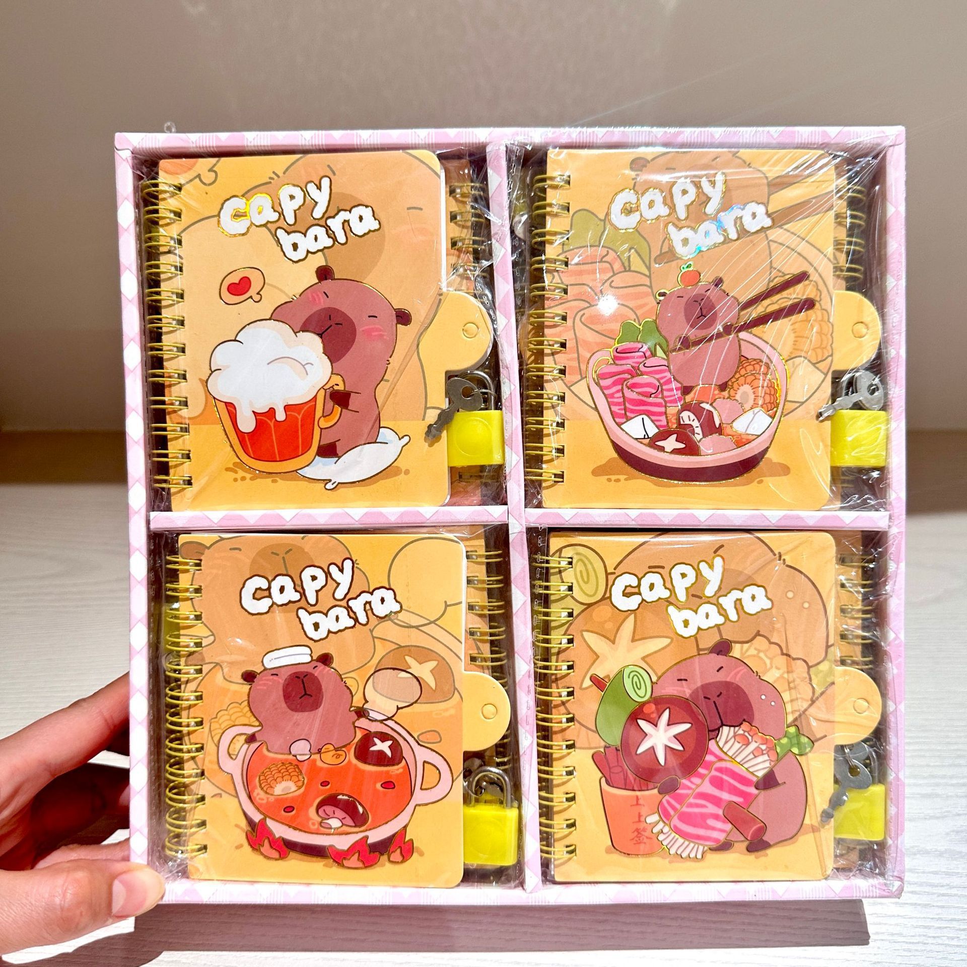 Cuaderno de Espiral con Candado Diseño Capibara para Estudiantes