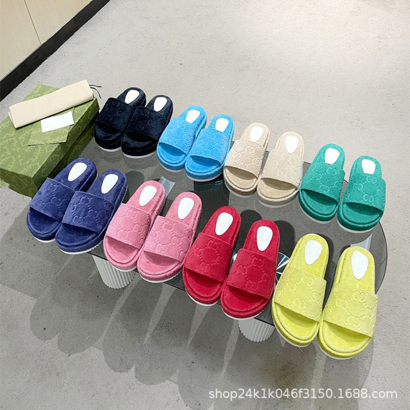High-End g Brand Candy-Colored Solid Letter Slippers with Thick Soles and Height Increase, 2024 New Casual Versatile Trendy Style, Direct from the Factory