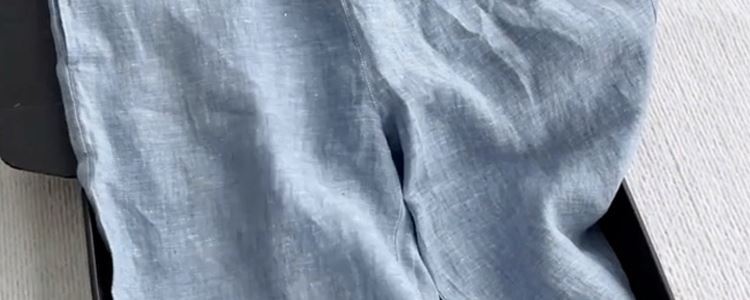 Completo donna con pantaloni a gamba larga e camicia grigio_voghion.com