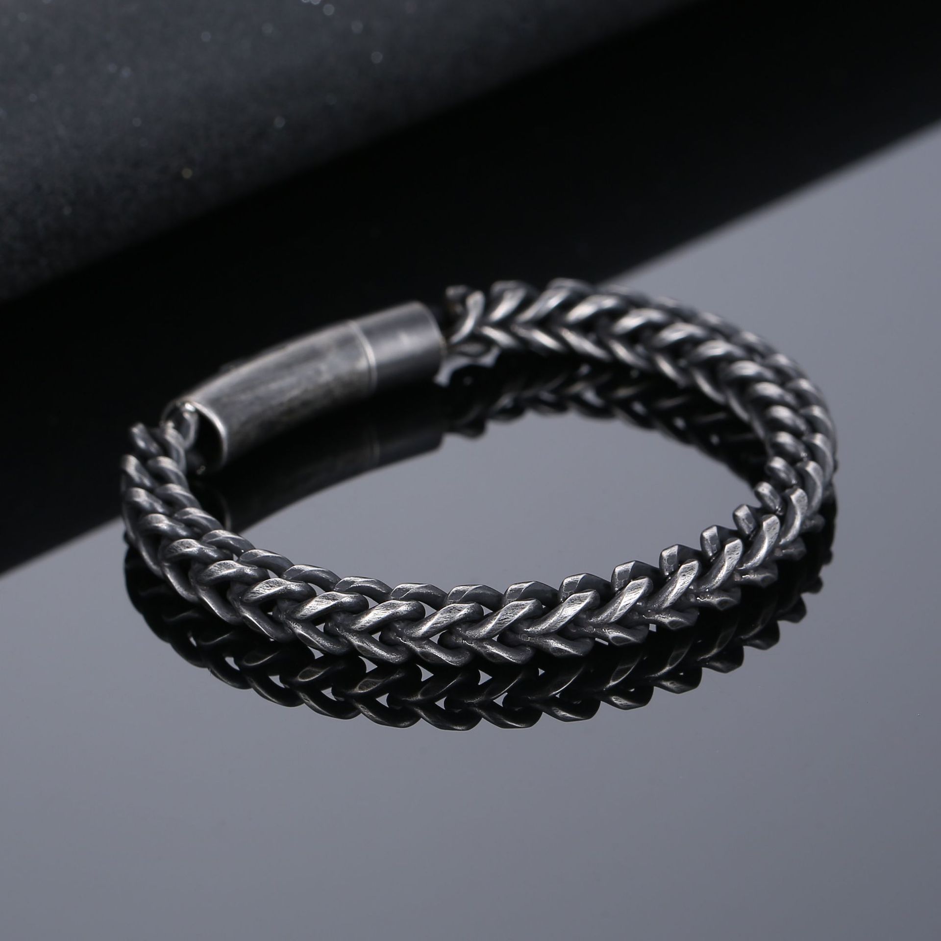 Daily Occasion Retro Solid Color 304 Stainless Steel Men's Bracelets Men's Chain Bracelets
