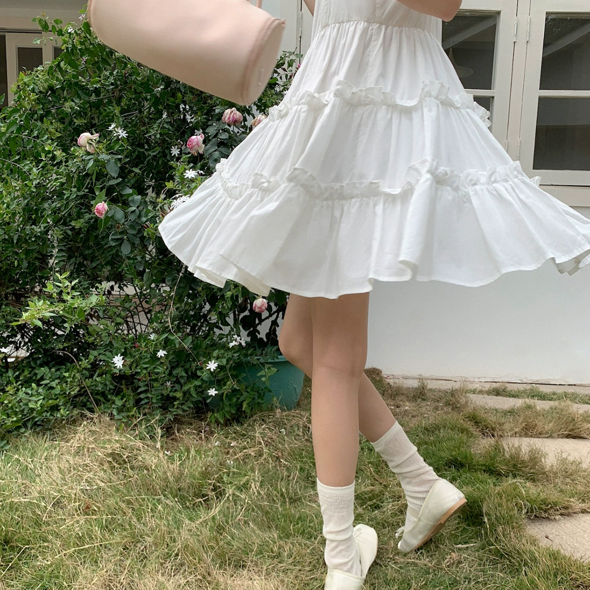 Yienou inbyin Homeboy маленькое платье с юбкой на подтяжках для торта, женское весеннее маленькое черное платье