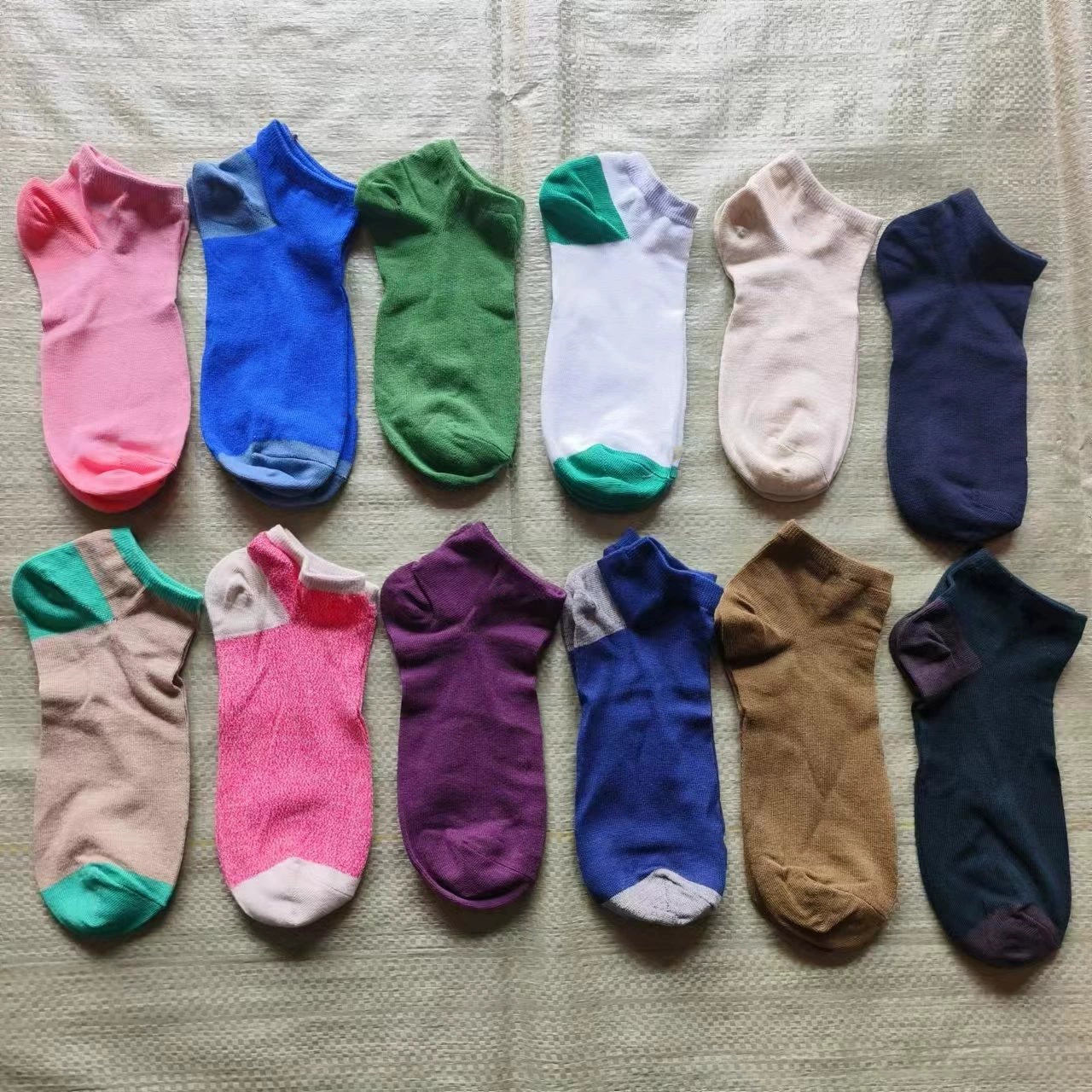 Стандартные короткие мужские и женские носки с хвостом, носки до щиколотки, Простые Модные Новые дышащие, впитывающие пот, сухие, приятные для кожи подарочные носки