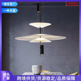 现代简约吊灯北欧风格餐厅亚克力led轻奢客厅创意个性家用餐桌灯