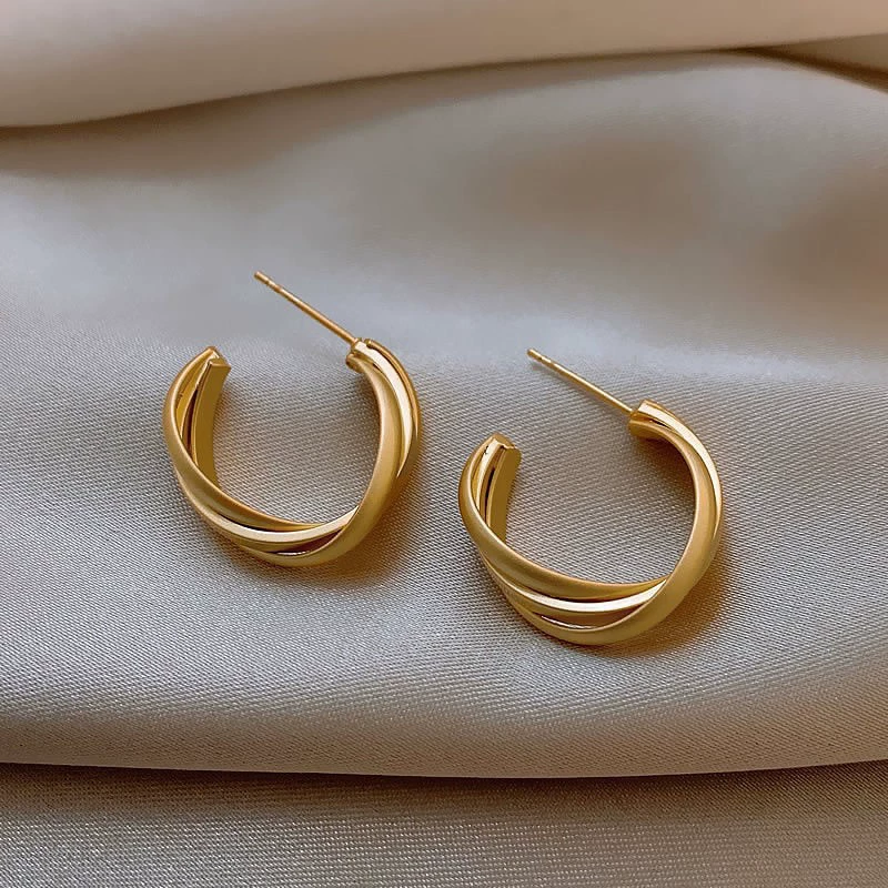 Серебряная игла, модные металлические серьги, серебро 925 образец, европейский стиль, стиль легкой роскоши, яркий запоминающийся стиль, оптовая закупка