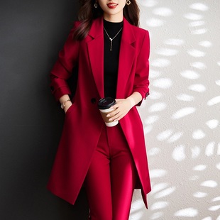 ����ɫ�A�����b����Ů�����Ӻ��¿����e���|���L���L�º�����