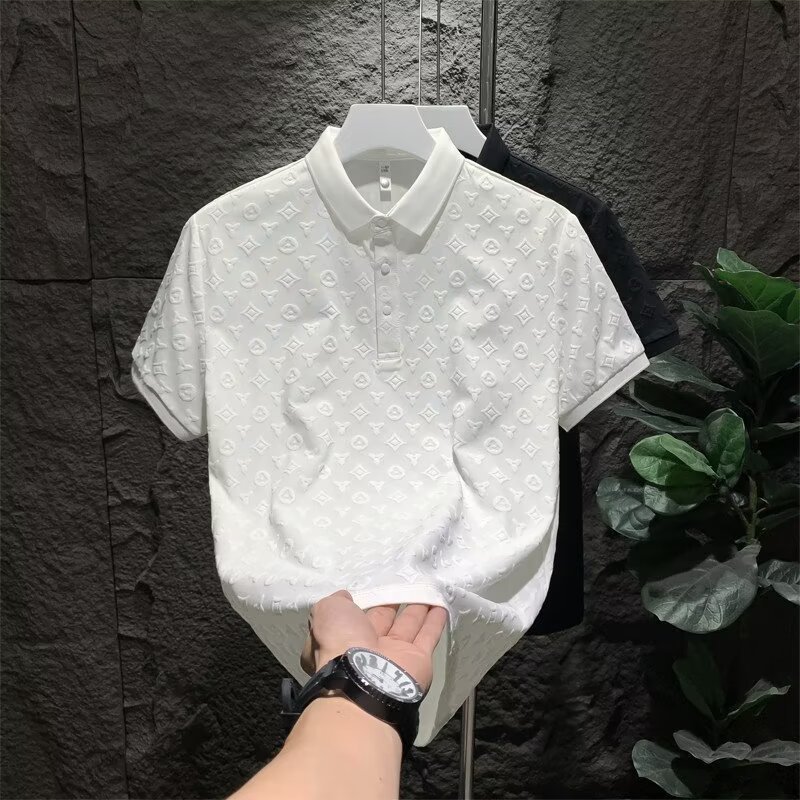 Polo de manga corta con solapa Camiseta de verano de marca de moda para hombres Versión coreana de la tendencia delgada 2025 nueva camiseta de todo fósforo