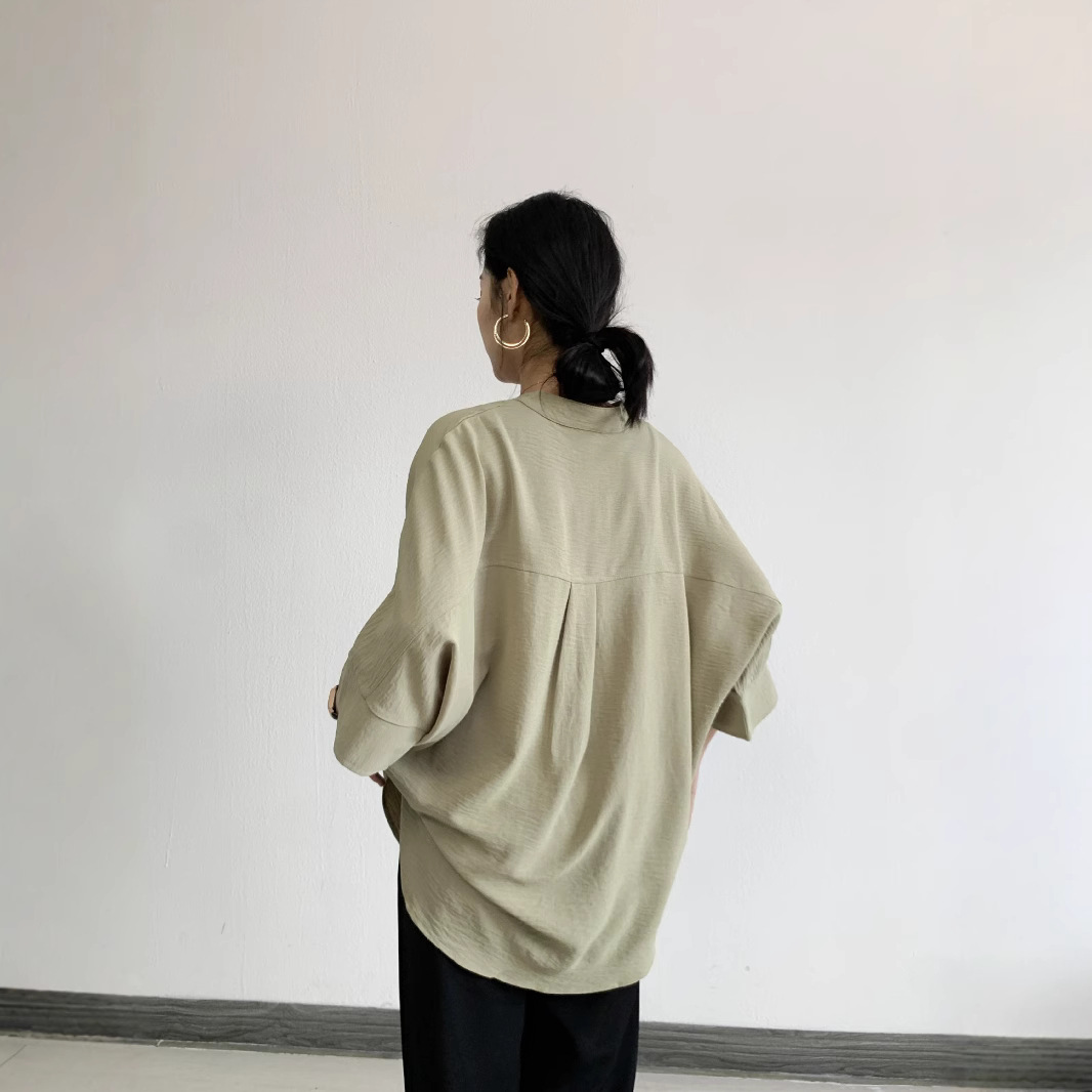 8가지 색상, 좋은 원단, 2026 봄/여름 신상품, 일본 및 한국 스타일, V넥 풀오버, 루즈핏, 단색 셔츠, 박쥐소매, 여성용