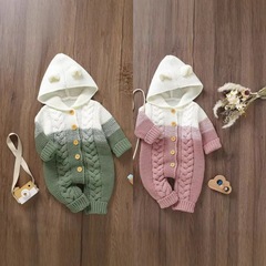 赤ちゃんのニットの連体の服は、春と秋の新生児の服です。