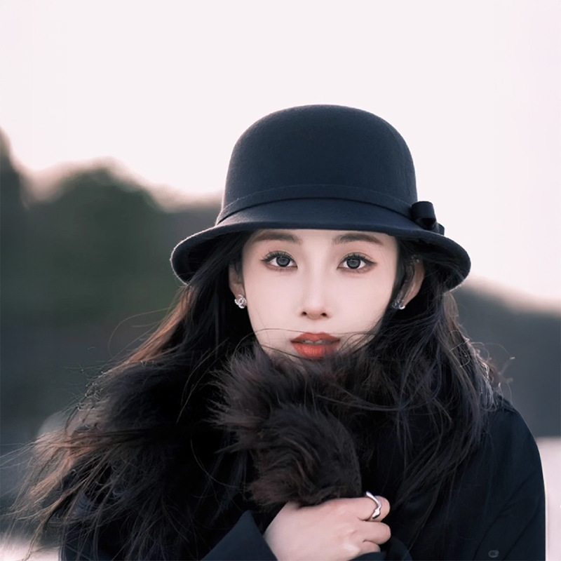 Hepburn estilo elegante sombrero de lana de invierno mujeres temperamento alto sentido sombrero de pescador de punto caliente sombrero de oro universal