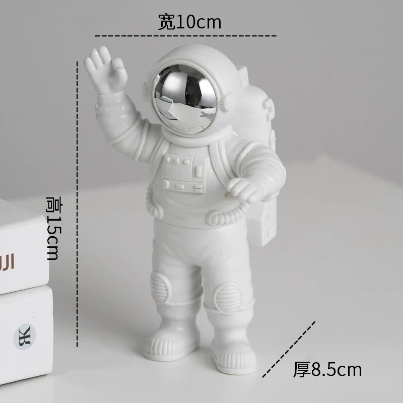 大サイズの宇宙飛行士が宇宙飛行士の客間の部屋の家の酒場の装飾品を飾って贈り物をして卸売りします。|undefined