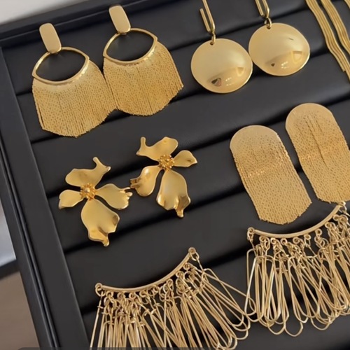 Silver Needle Medieval Round Flower Tassel Earrings European and American Retro Metallic Earrings Temperament Light Luxury Earrings Wholesale for Women