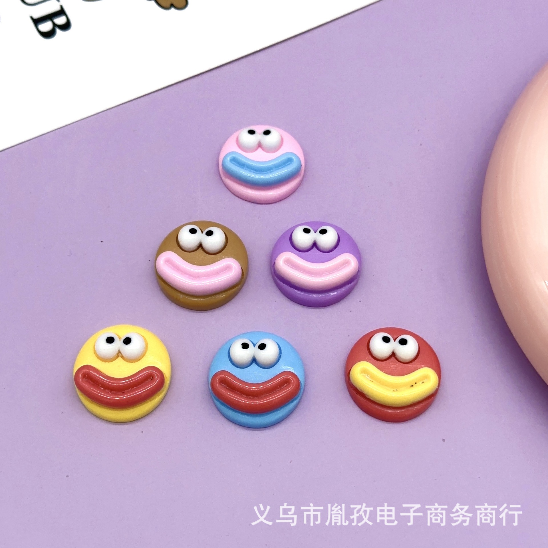 Nuevos dibujos animados extraños boca de salchicha crema adhesivo resina diy accesorios hechos a mano pinzas de cabello accesorios para el cabello material de teléfono móvil