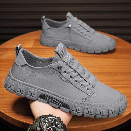 New Summer Men's Shoes Breathable Protective Shoes for Men Trendy Versatile Anti-Slip Wear-resistant Fabric Shoes Sports Shoes Casual Board Shoes