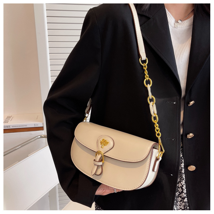 Women's New Texture Chain Saddle Single Shoulder Messenger Bag23*13.5*7.5cm display picture 2