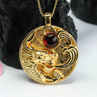 Xinyu natural amber pendant blood pearl zodiac dragon necklace dragon year of the dragon vintage jewelry wholesale generation HP4050404