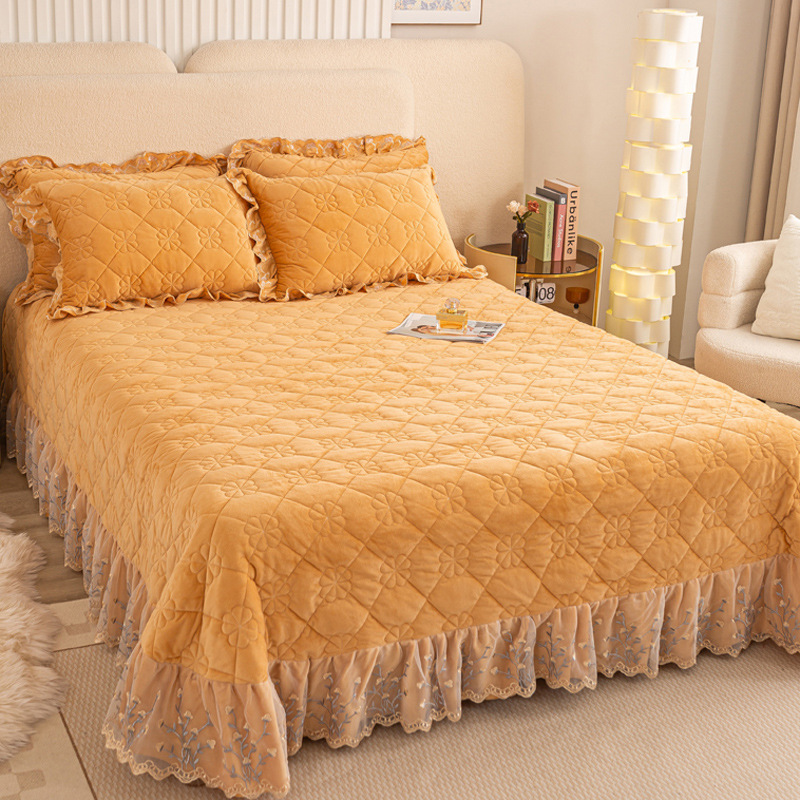 Korean Style Princess Style Baby Velvet Quilted Bed Cover Class a Baby Velvet Thickeneded Bed Cover Bed Sheetss Winter Warm Three Pieces Aω