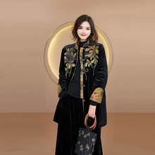 2025新款新中式国风妈妈装真丝丝绒国风重工刺绣中长加棉款外套