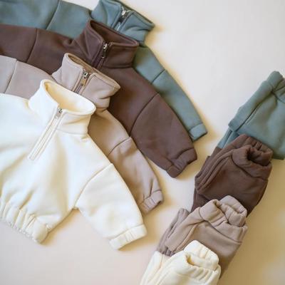 In the early summer of 2017, the new women's Korean version of the fashion small cardigan middle sleeve short embroidered sunscreen clothes thin versatile