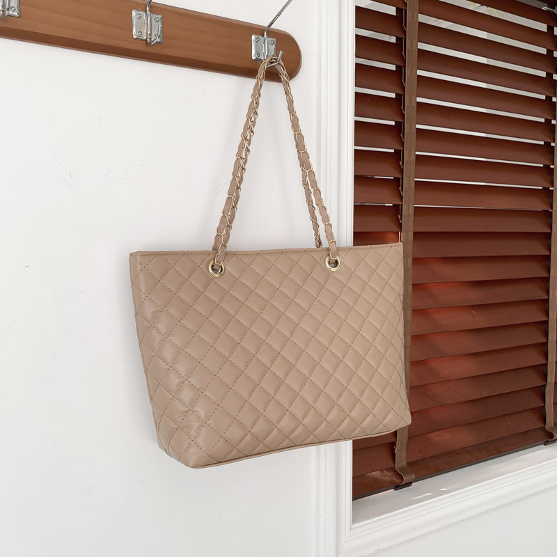 Gran capacidad gran bolsa para las mujeres 2023 nuevo estilo coreano de moda todo partido bolso de hombro mensajero bolsa rómbic cadena bolsa