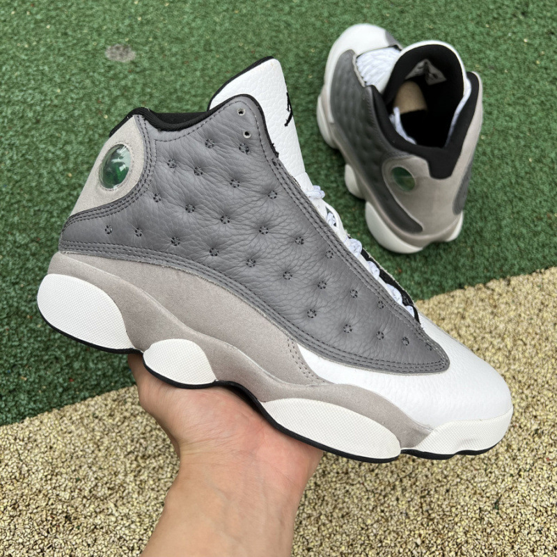 Putian Chunyuan AJ13 alto impacto blanco, verde y negro zapatos de baloncesto para gatos resistentes al desgaste, zapatos de carreras para parejas para hombres y mujeres
