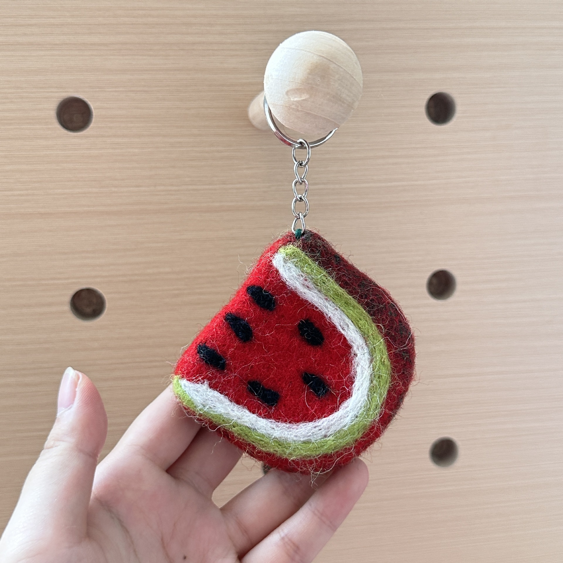 100g Weight Bag Pendant, Keychain Classification 1 Piece Quantity Holiday, Daily Occasion wool felt Material Fruit, Vegetable Pattern Cute Style 1 Piece Cute Fruit Vegetable Wool Felt Bag Pendant Keychain 35