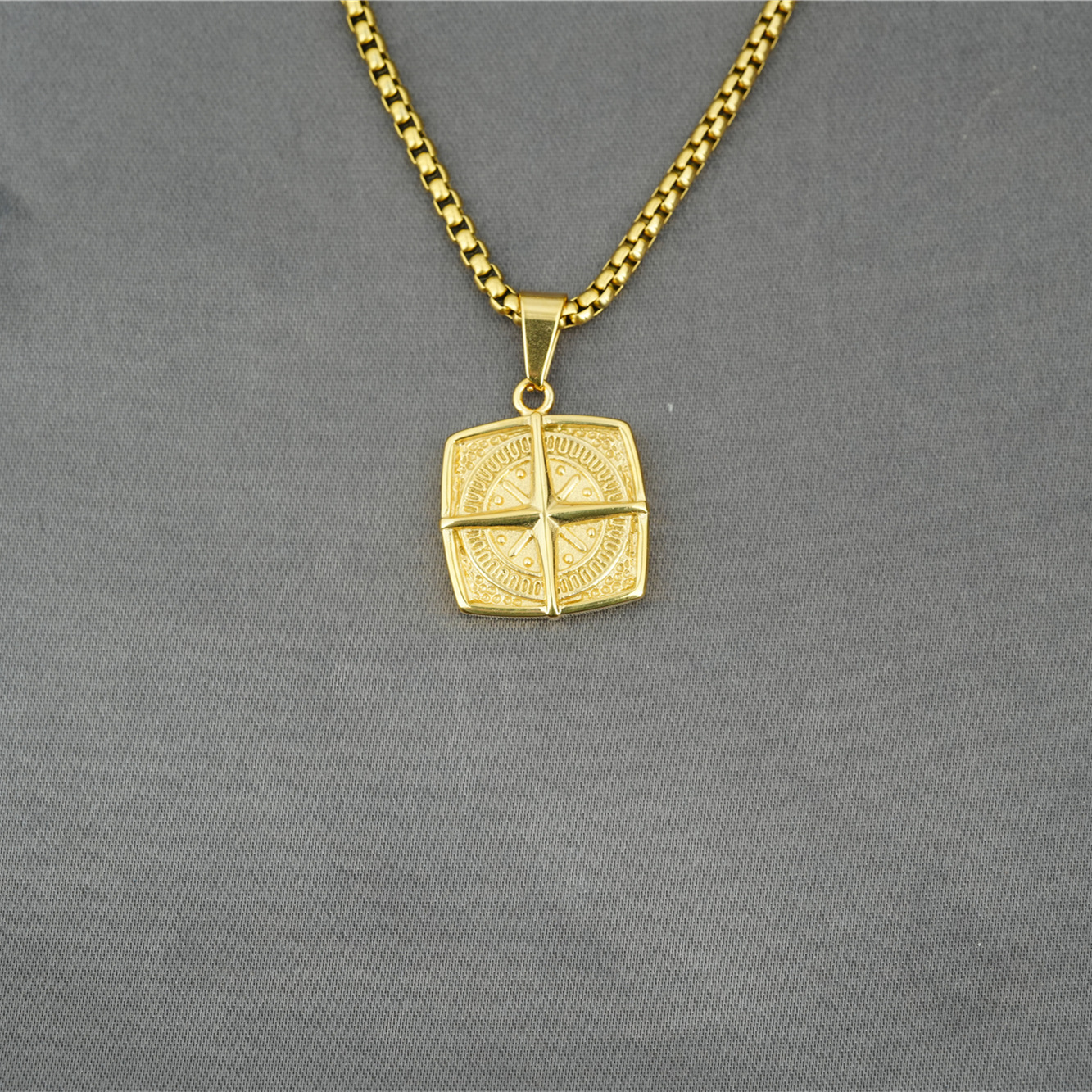 Square Compass Necklace For Men Titanium Steel Vintage Pendant_voghion.com