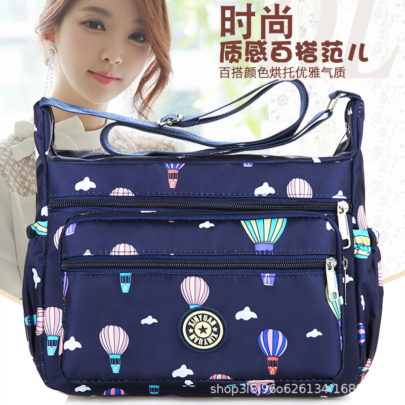 Bolso bandolera de nailon para mamás – Diseño cómodo y moderno – Ideal para verano image 4