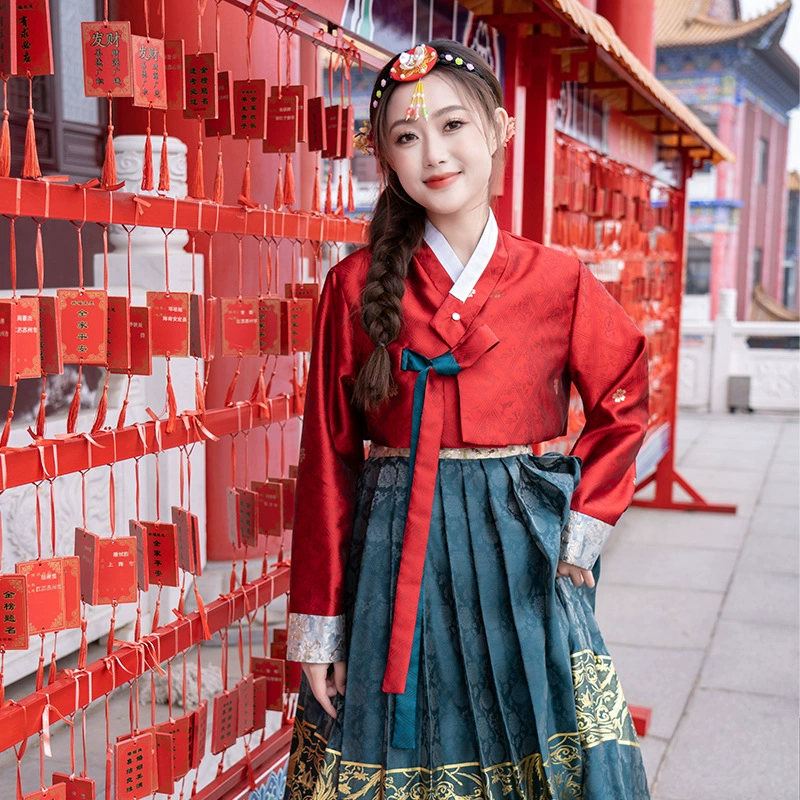 2025 новый корейский ханбок Yanji Travel сфотографировал высококлассную корейскую принцессу в костюме национального короткого платья